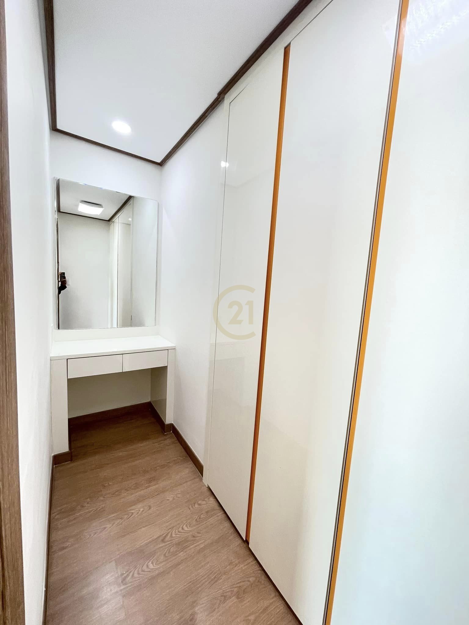MODERN TWO BEDROOM FOR RENT