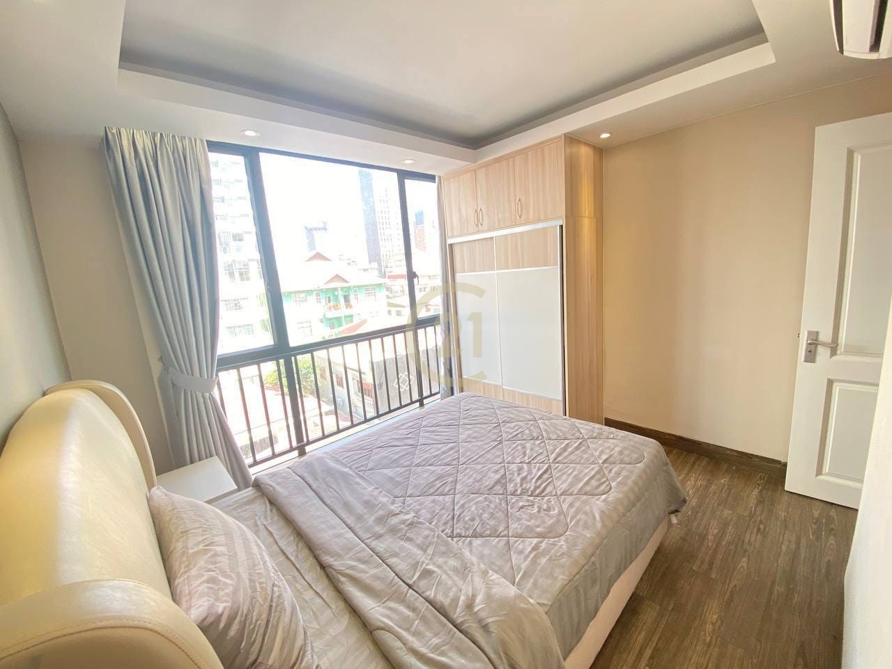 438161761_308339102302783_2259347265350586715_n (1) Modern 3 Bed Apartment for rent at BKK1
