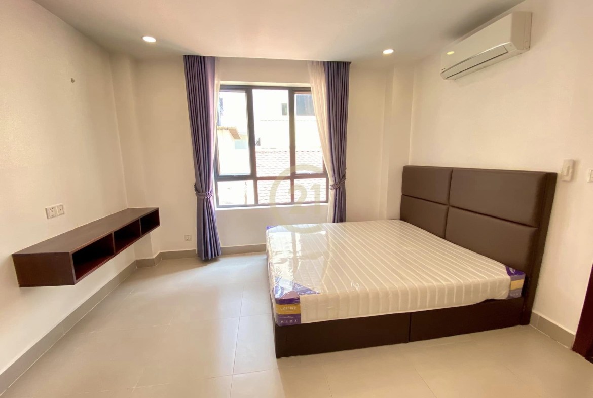 Specious 1 Bed for rent at Russian Market