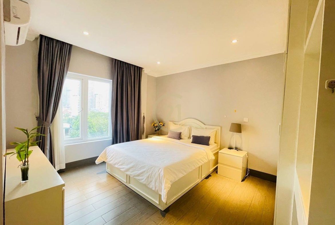 VINTAGE TWO BEDROOM FOR RENT