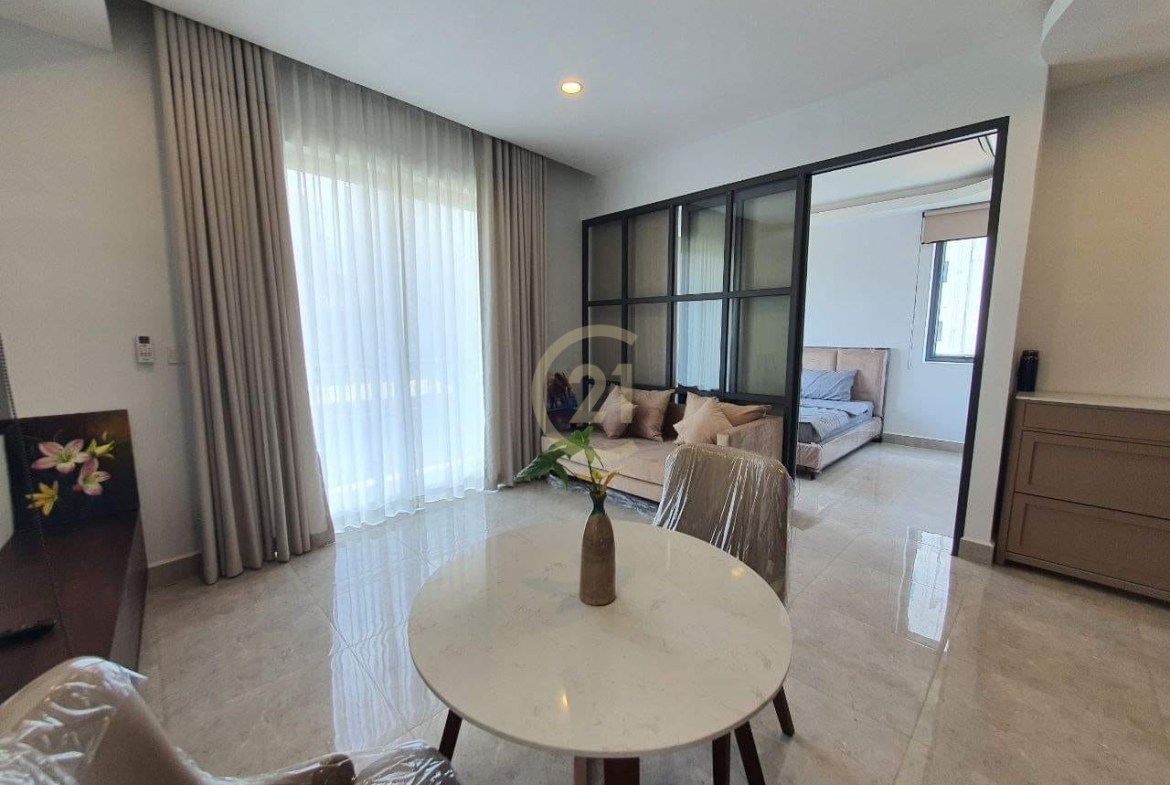 Modern 1 Bed Apartment for rent at Tonle Bassac
