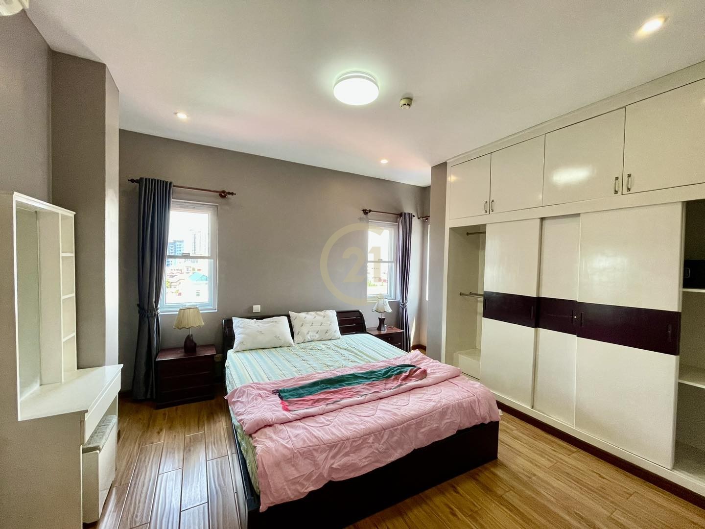MODERN ONE BEDROOM FOR RENT
