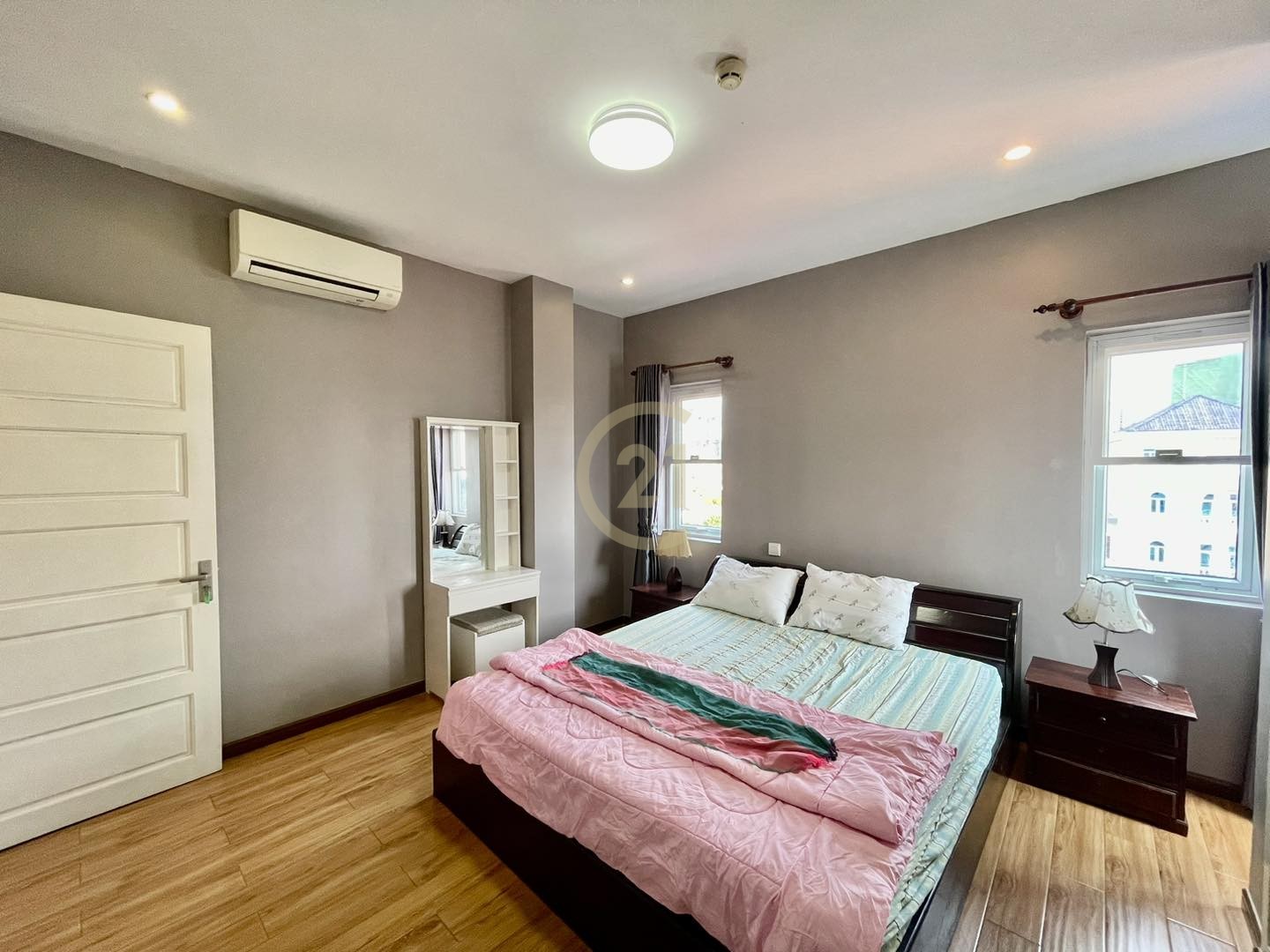 MODERN ONE BEDROOM FOR RENT