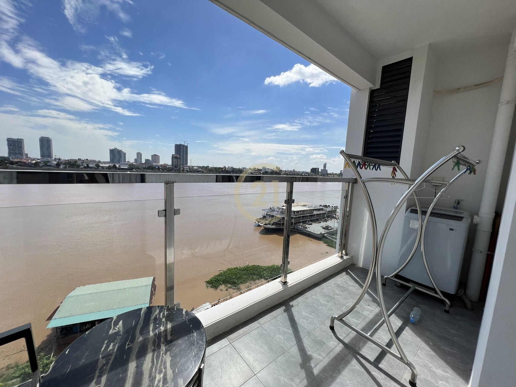 Brand new 01BR for Rent at Dunh Penh
