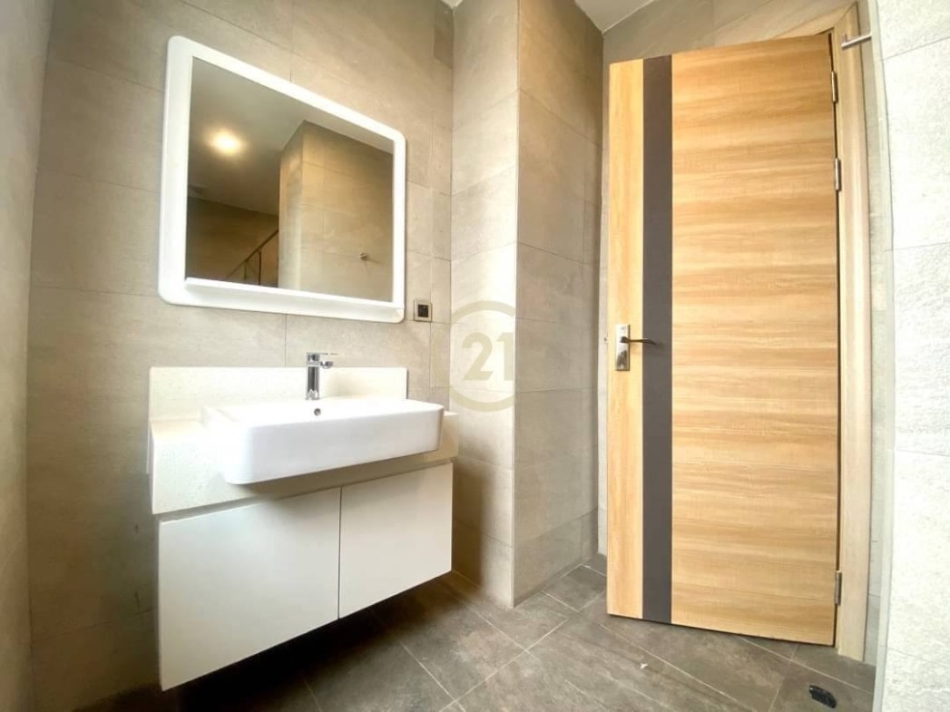Brand new one bedroom for rent at BKK1