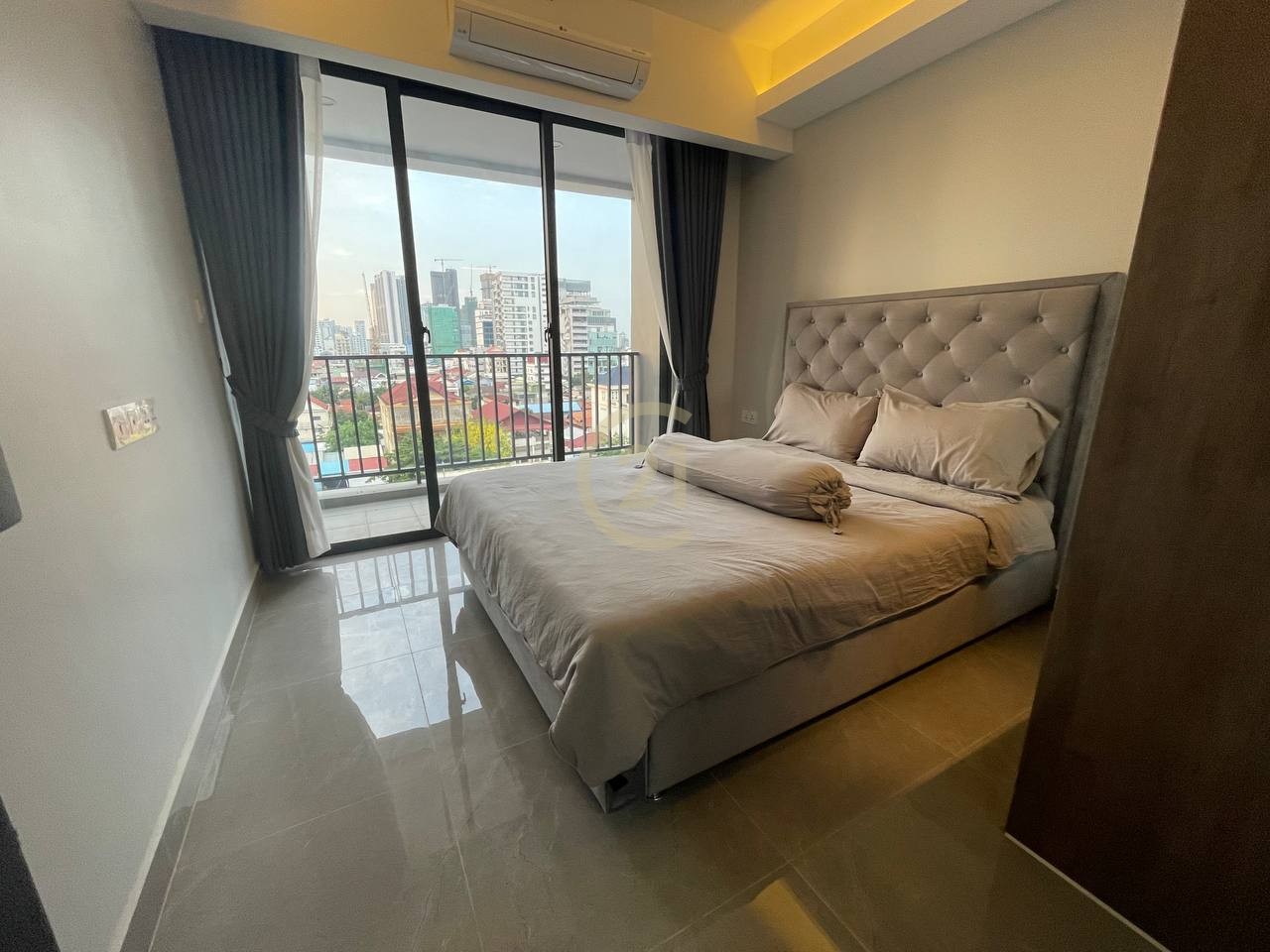 Nice One bedroom for rent at Toul Tompong