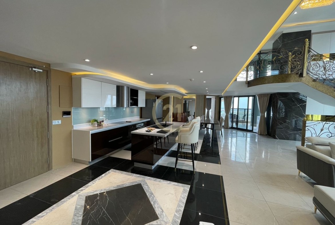 Penthouse 4 bedroom for rent at Aeon1 Supermarket
