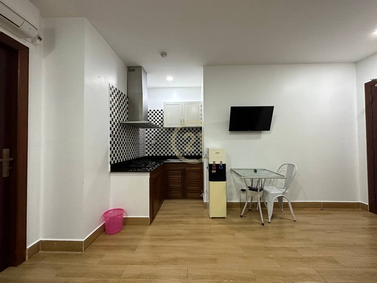 One bedroom available nearer Aeon1 Supermarket