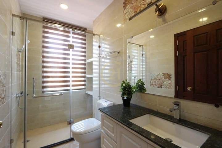 Three bedroom available in BKK1
