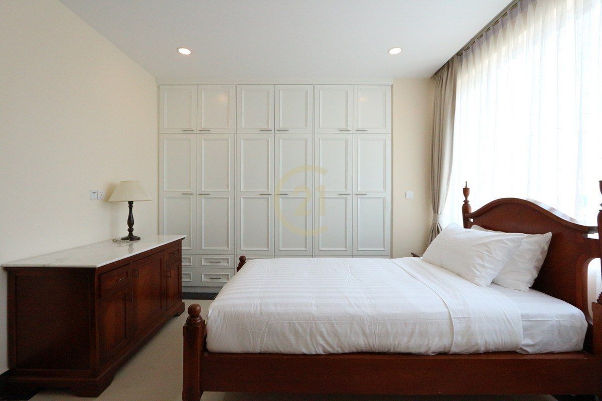 Three bedroom available in BKK1