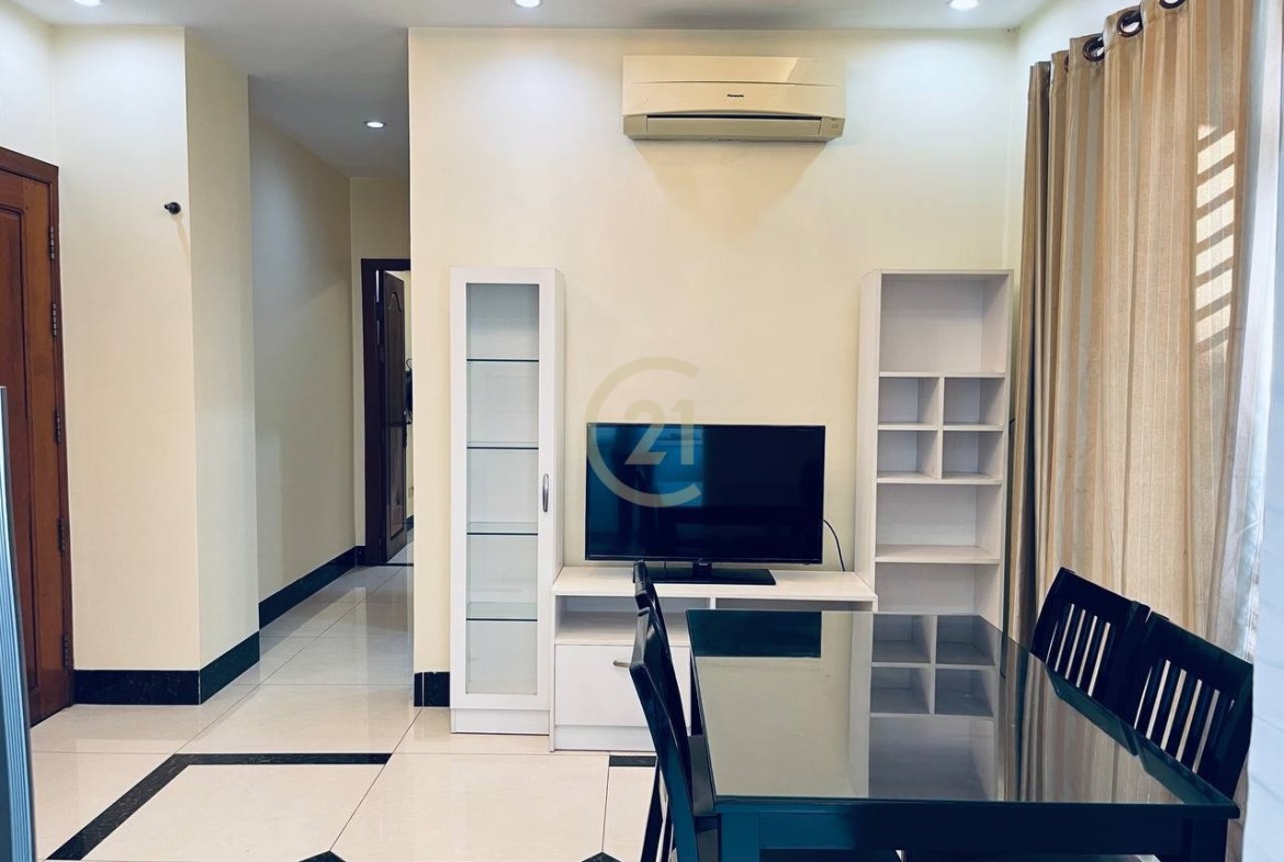 2 bedroom for rent at Russian market