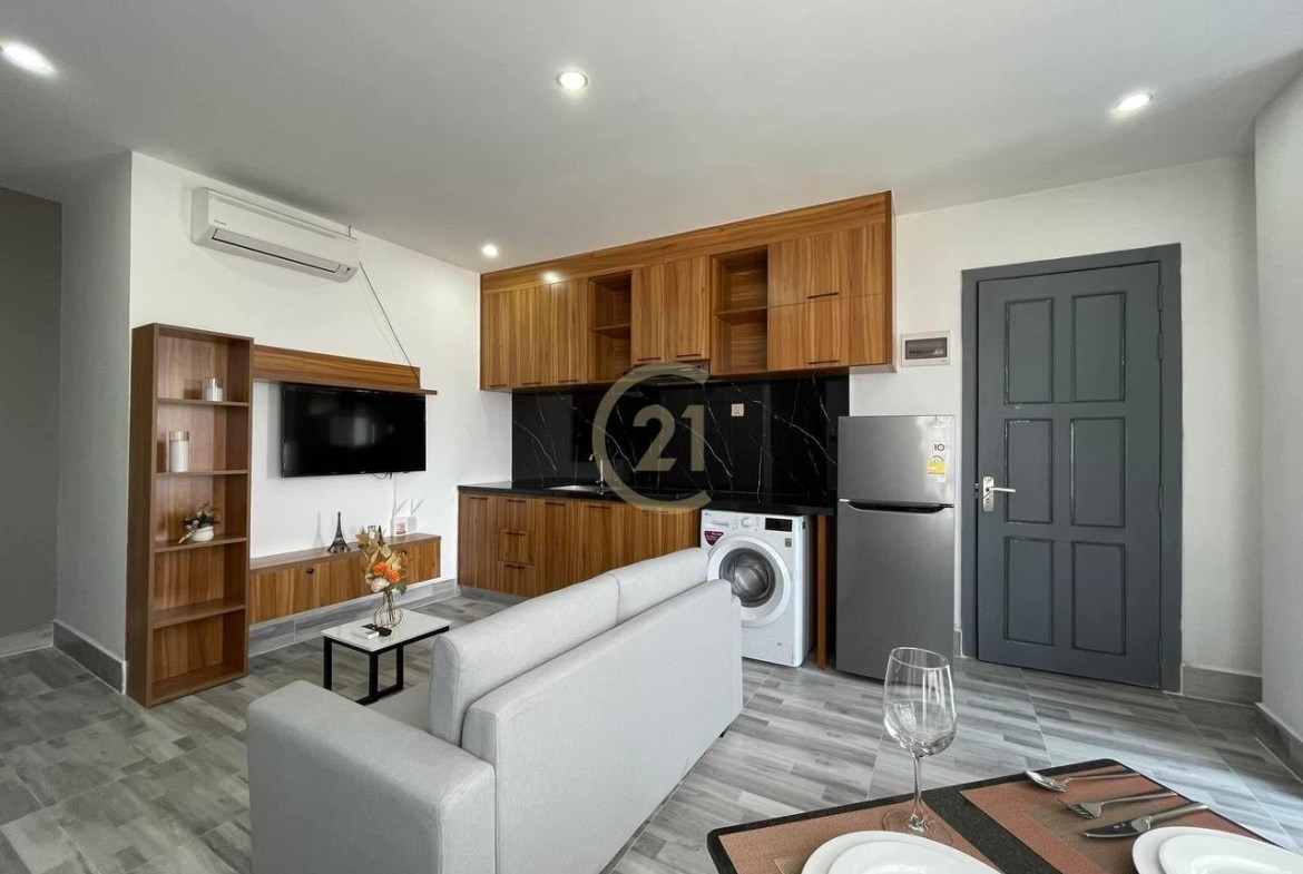 Luxury One bedroom for rent near Russian market