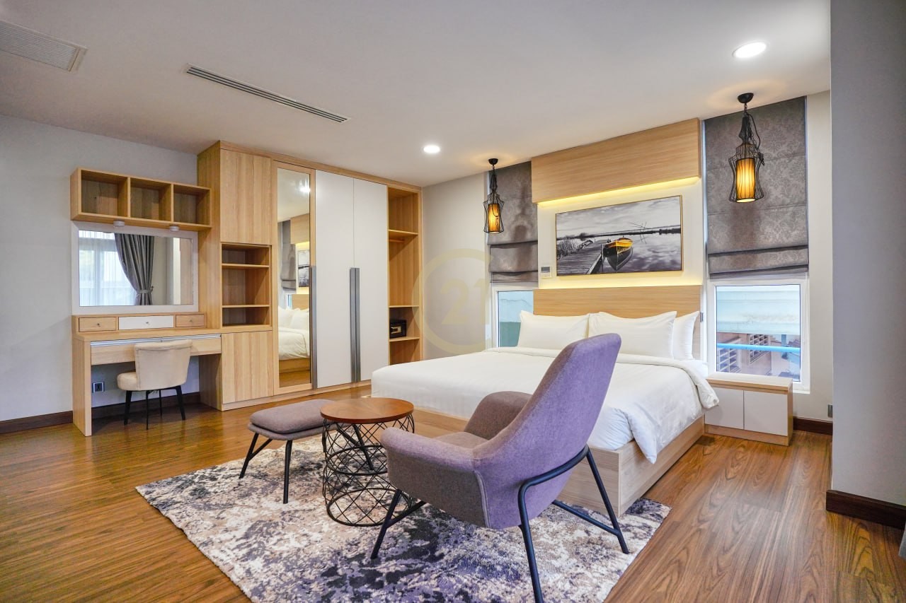Biggest One bedroom available at BKK2