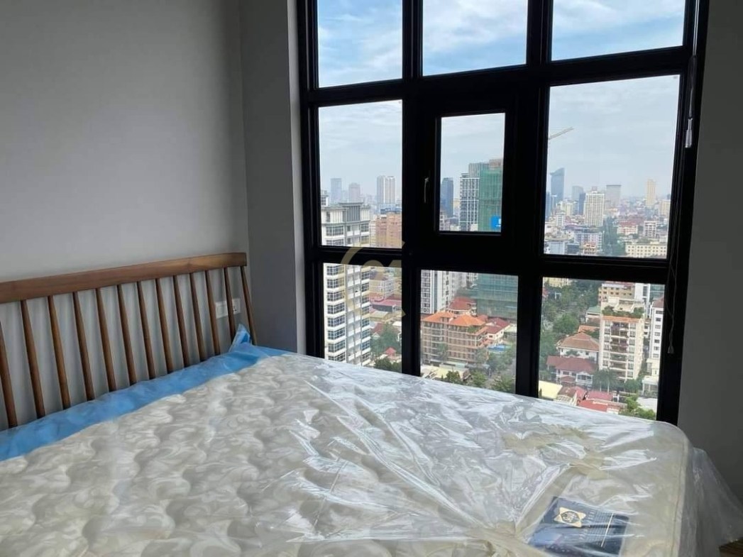 Brand New two bedroom for rent at BKK1