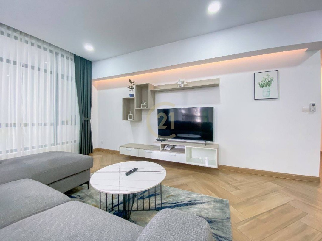 Biggest One bedroom for rent at BKK1