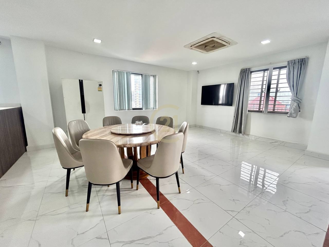 Pent House For Rent At Psar Derm Thkov