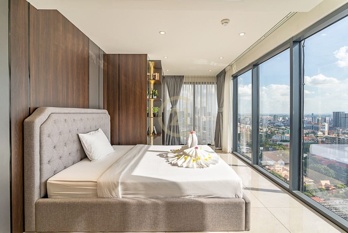 3 Bedroom For Rent At Tonle Bassac