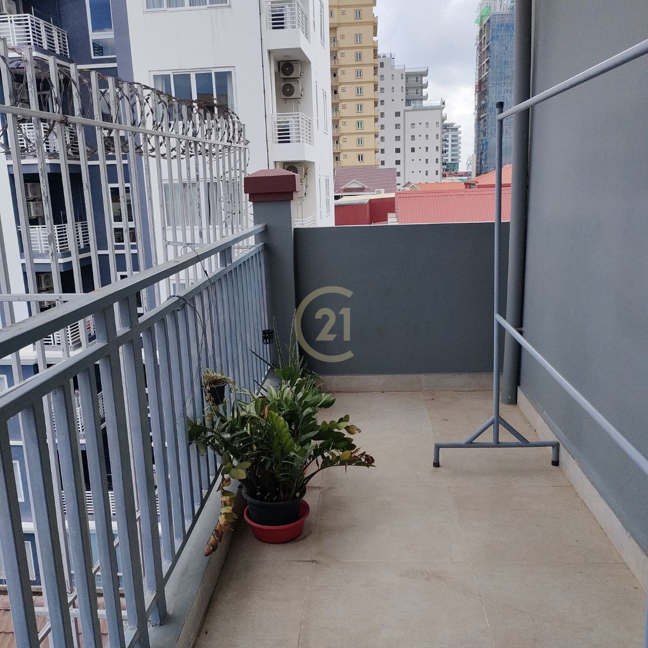 2 Bedroom For Rent At Toul Tompung