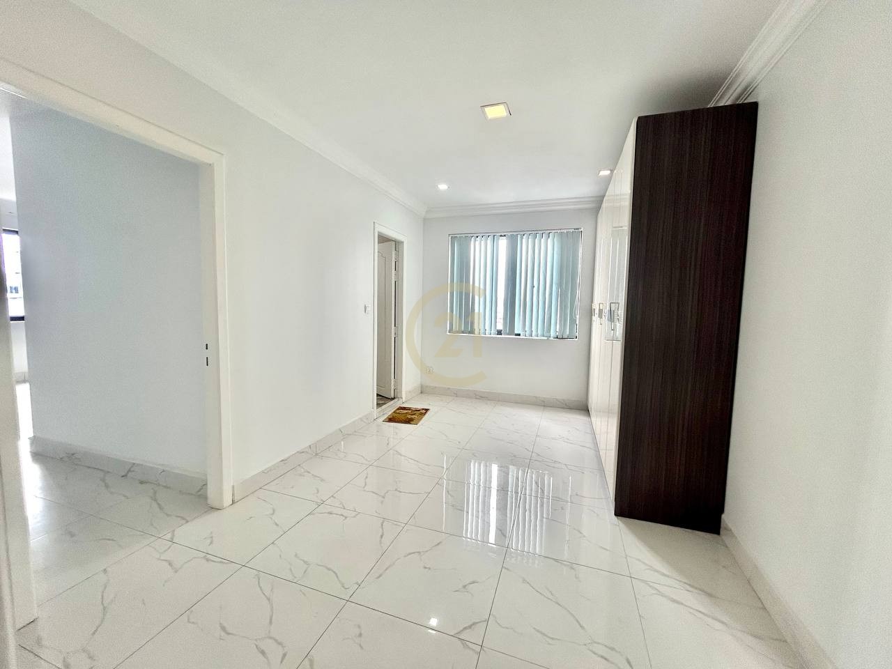 Pent House For Rent At Psar Derm Thkov