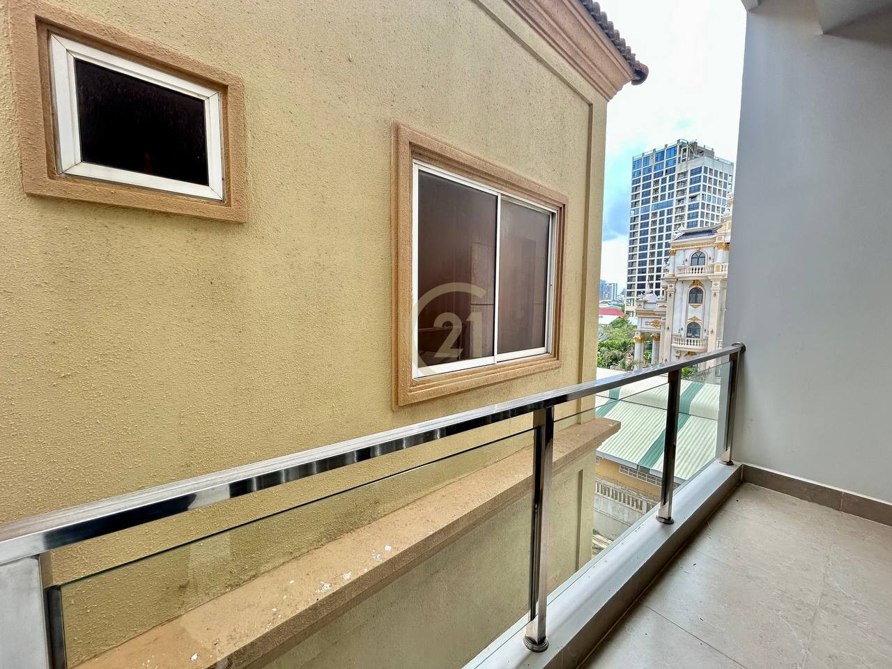 1 Bedroom For Rent At Psar Derm Thkov