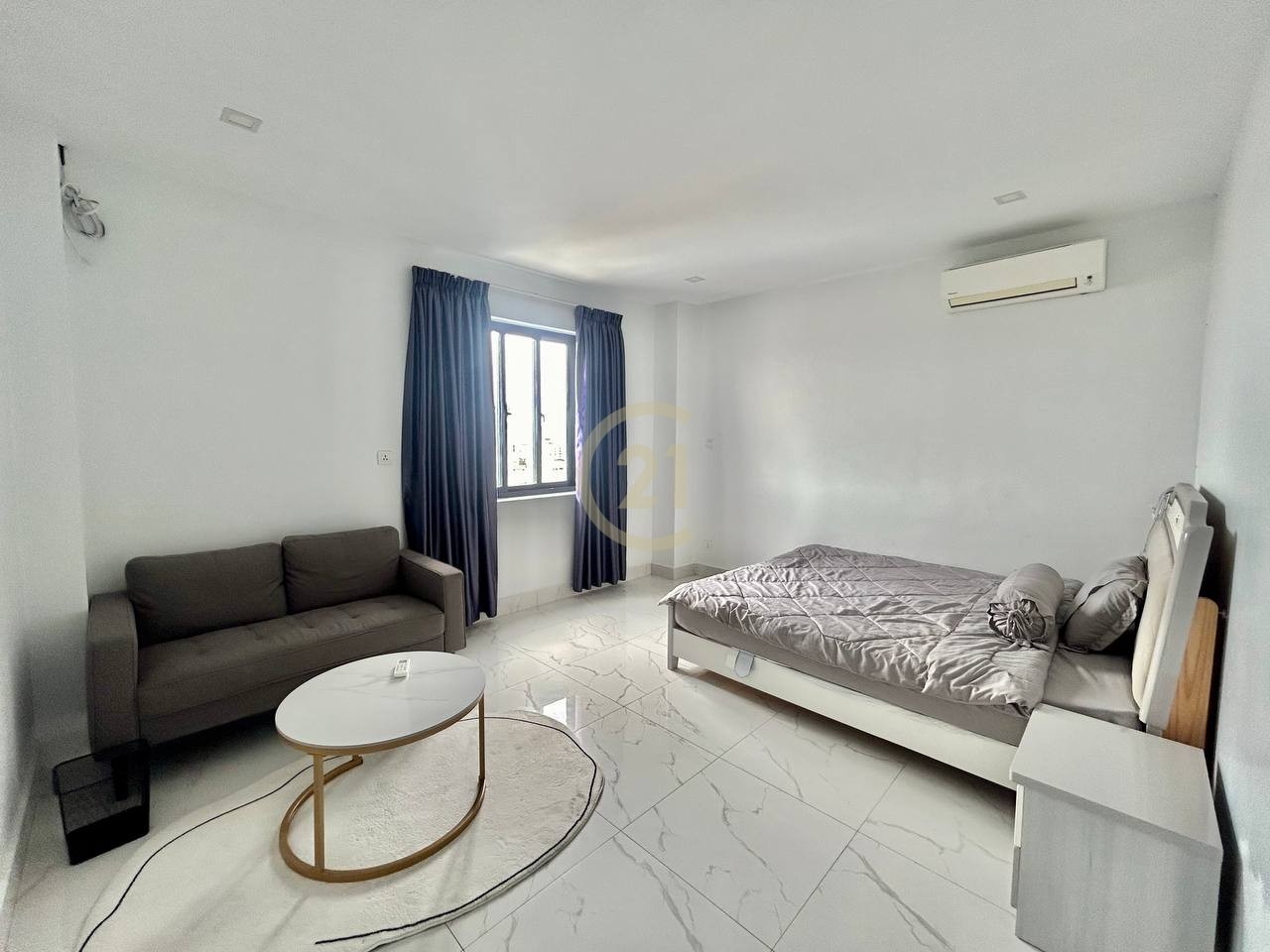 Pent House For Rent At Psar Derm Thkov