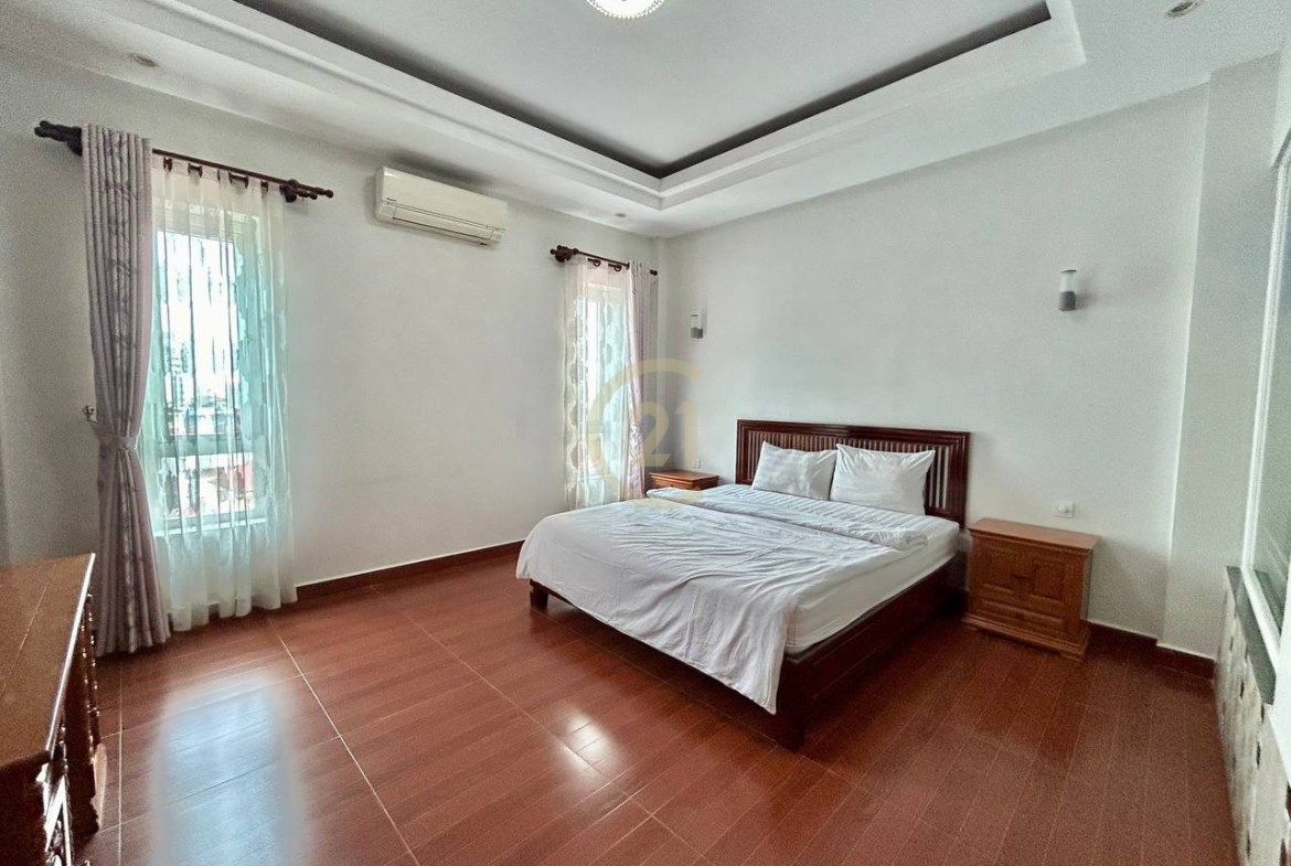 2 Bedroom For Rent At Psar Derm Thkov
