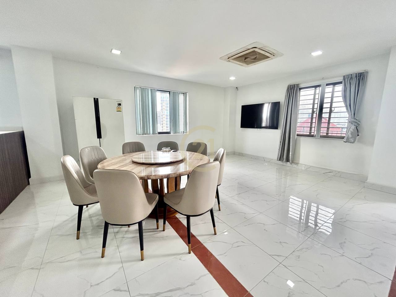 Pent House For Rent At Psar Derm Thkov