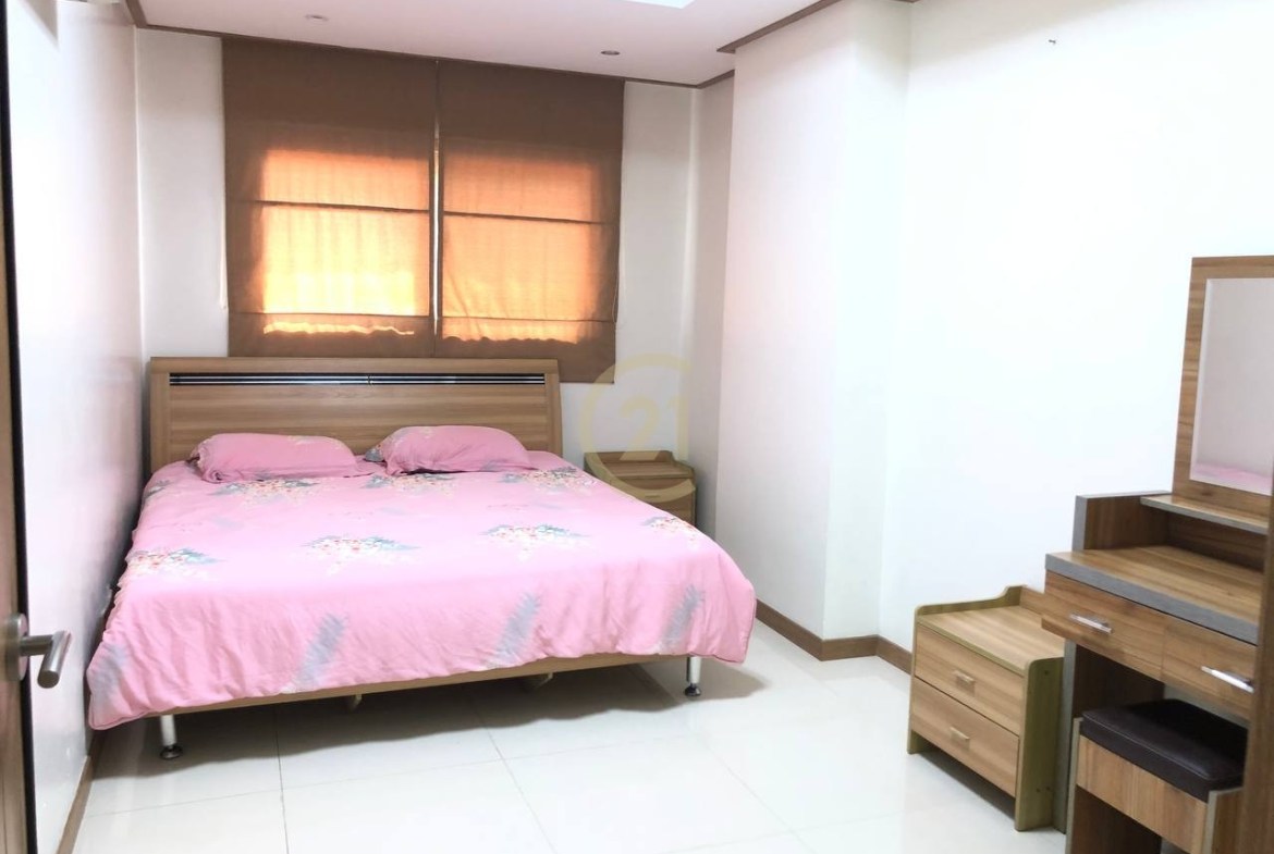 2 Bedroom Apartment for rent at Toul Kork