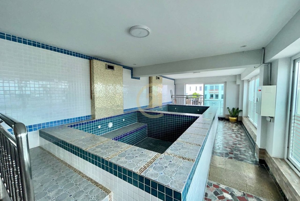 Nice Two Bed for rent at Phsar Daeum Thkov
