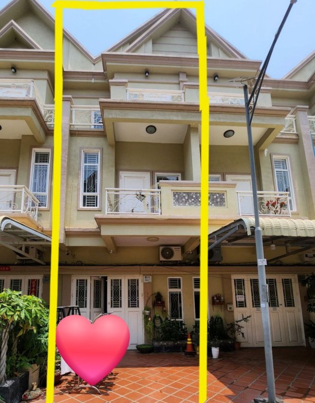 Nice Flat House for SALE at Prey Eng