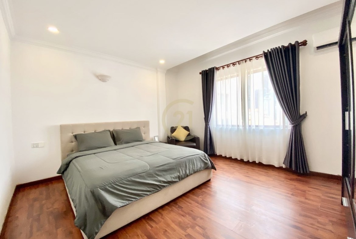 CLASSIC THREE BEDROOM FOR RENT