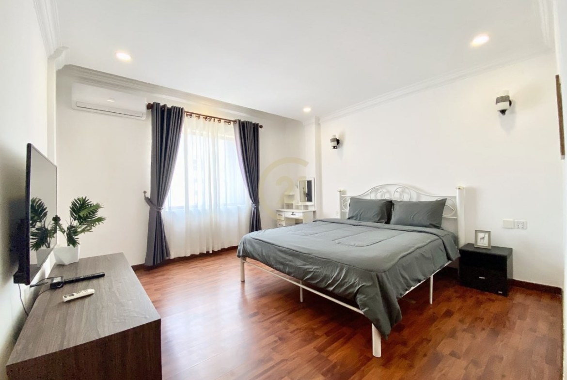 CLASSIC THREE BEDROOM FOR RENT