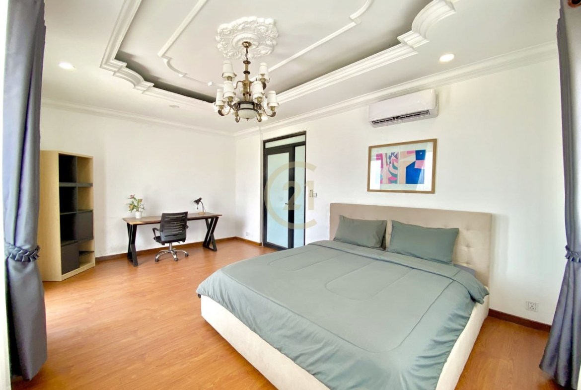 CLASSIC THREE BEDROOM FOR RENT