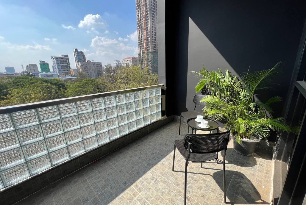 WESTERN TWO BEDROOM FOR RENT