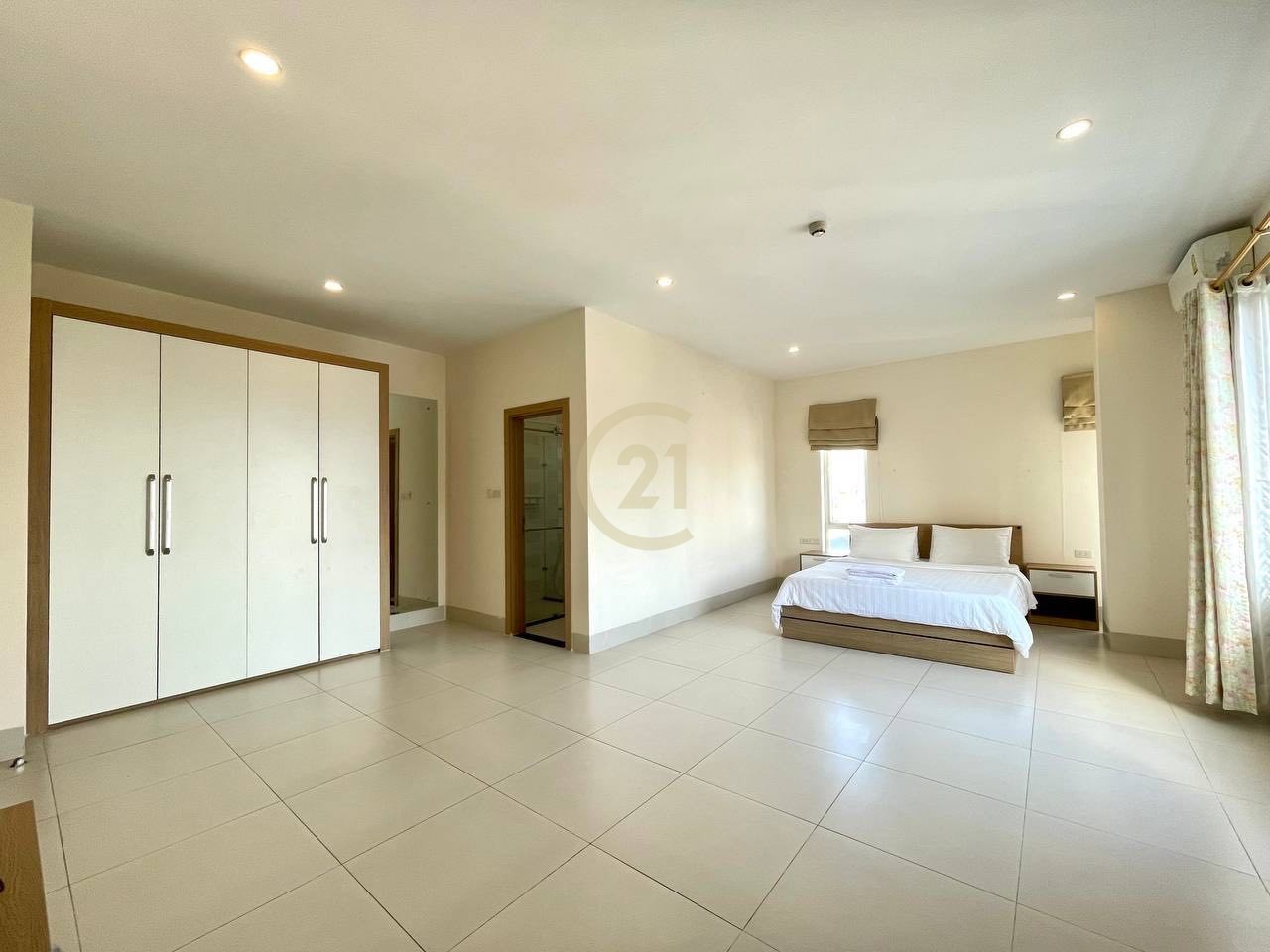 MODERN TWO BEDROOM FOR RENT