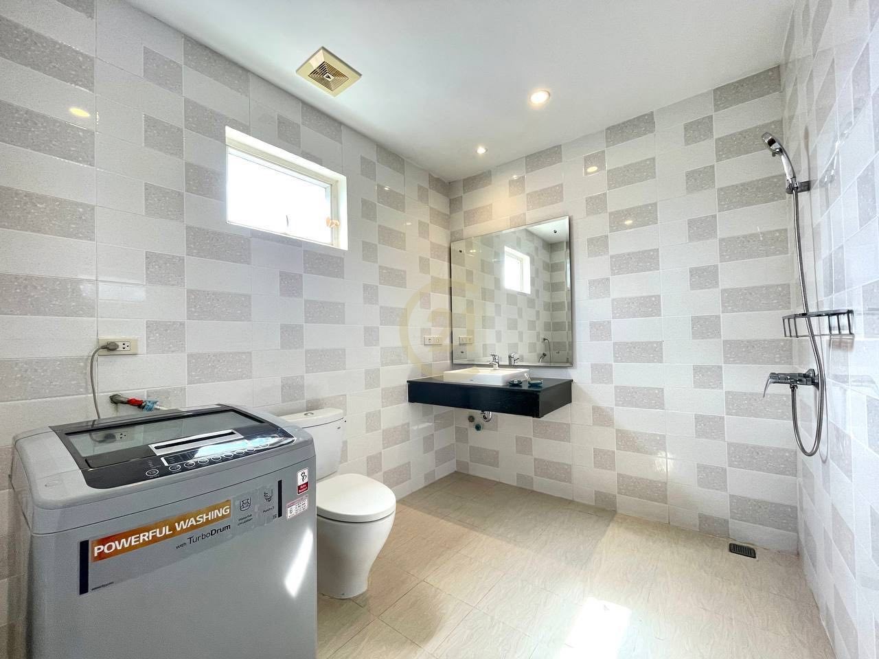 MODERN TWO BEDROOM FOR RENT