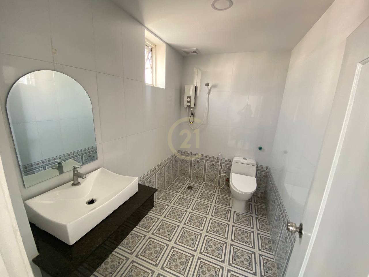 photo_2024-05-15_11-16-48 1 Bedroom Apartment For Rent At Toul Tom Pong