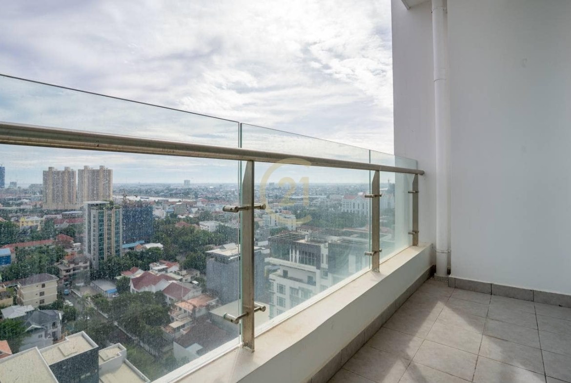 Luxury 2 Bedroom Condo For Rent At BKK1