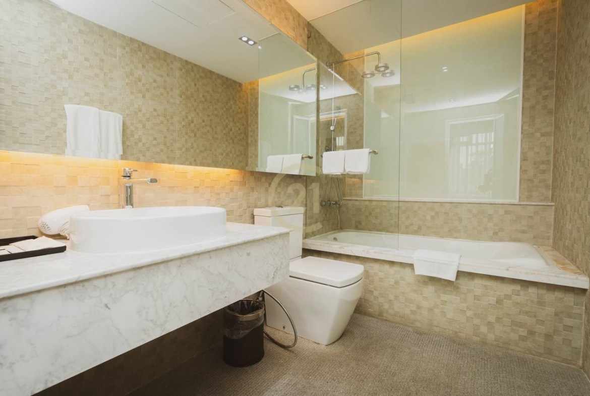 Luxury 2 Bedroom Apartment For Rent At BKK1