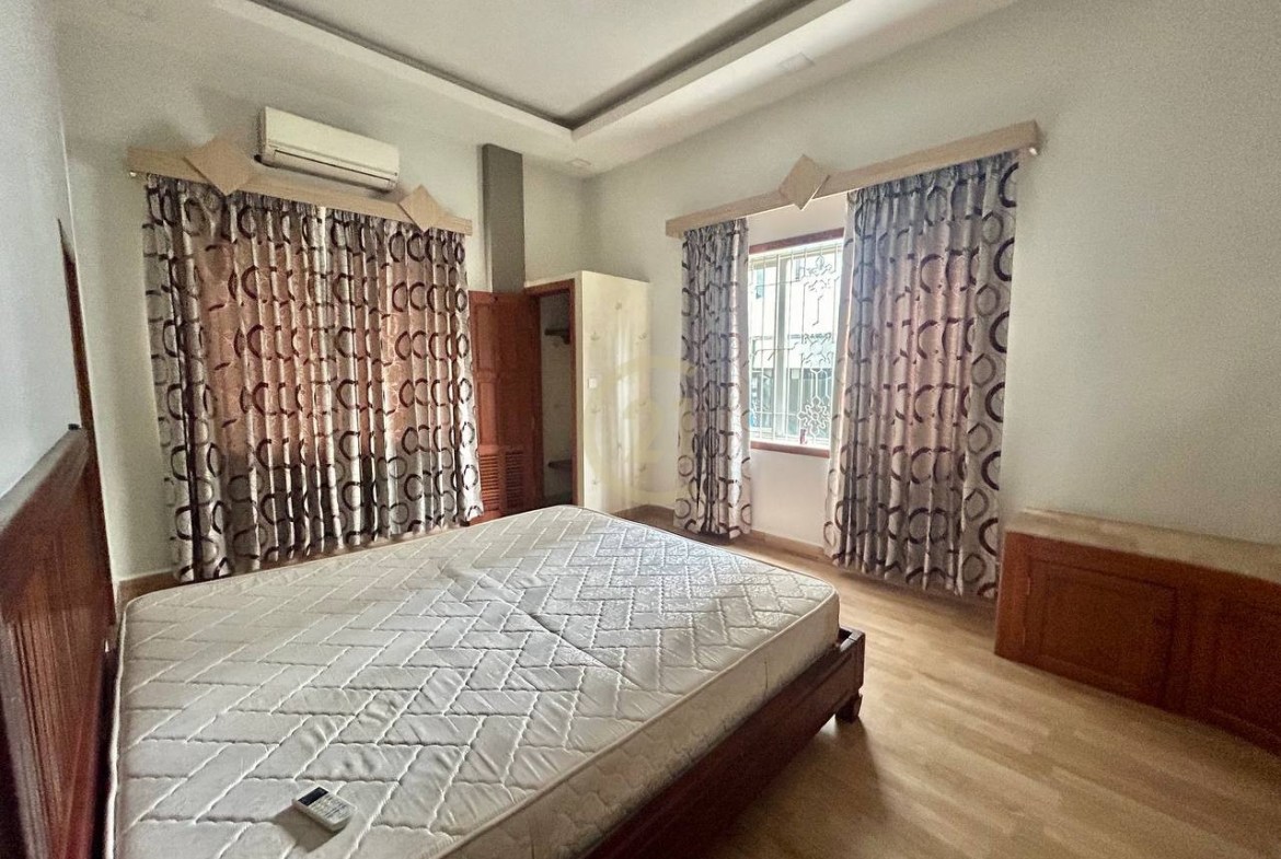 House For Rent At Psar Derm Thkov