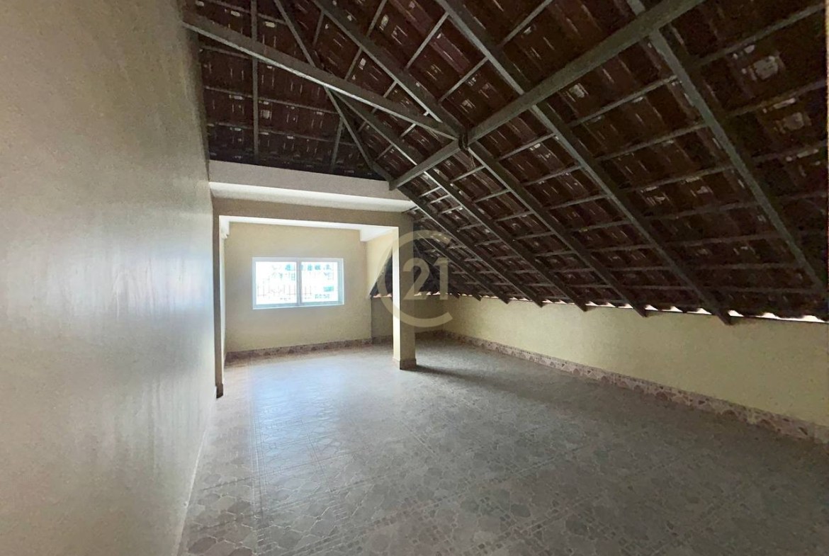 House For Rent At Psar Derm Thkov