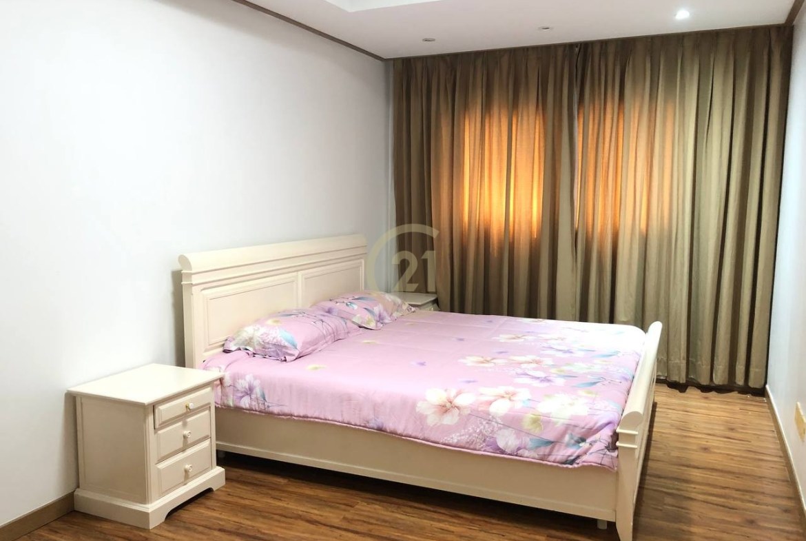 2 Bedroom Apartment for rent at Toul Kork