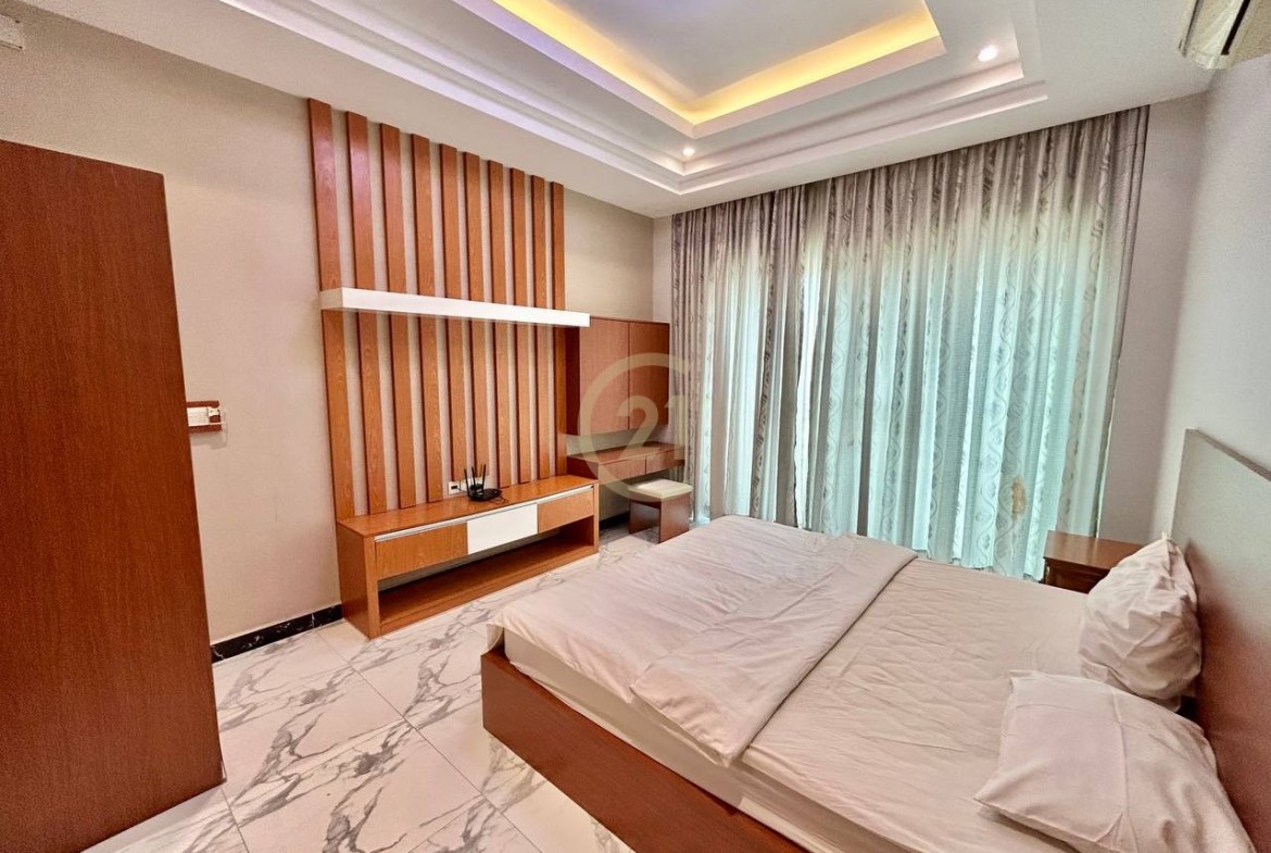 2 Bedroom For Rent At Psar Derm Thkov