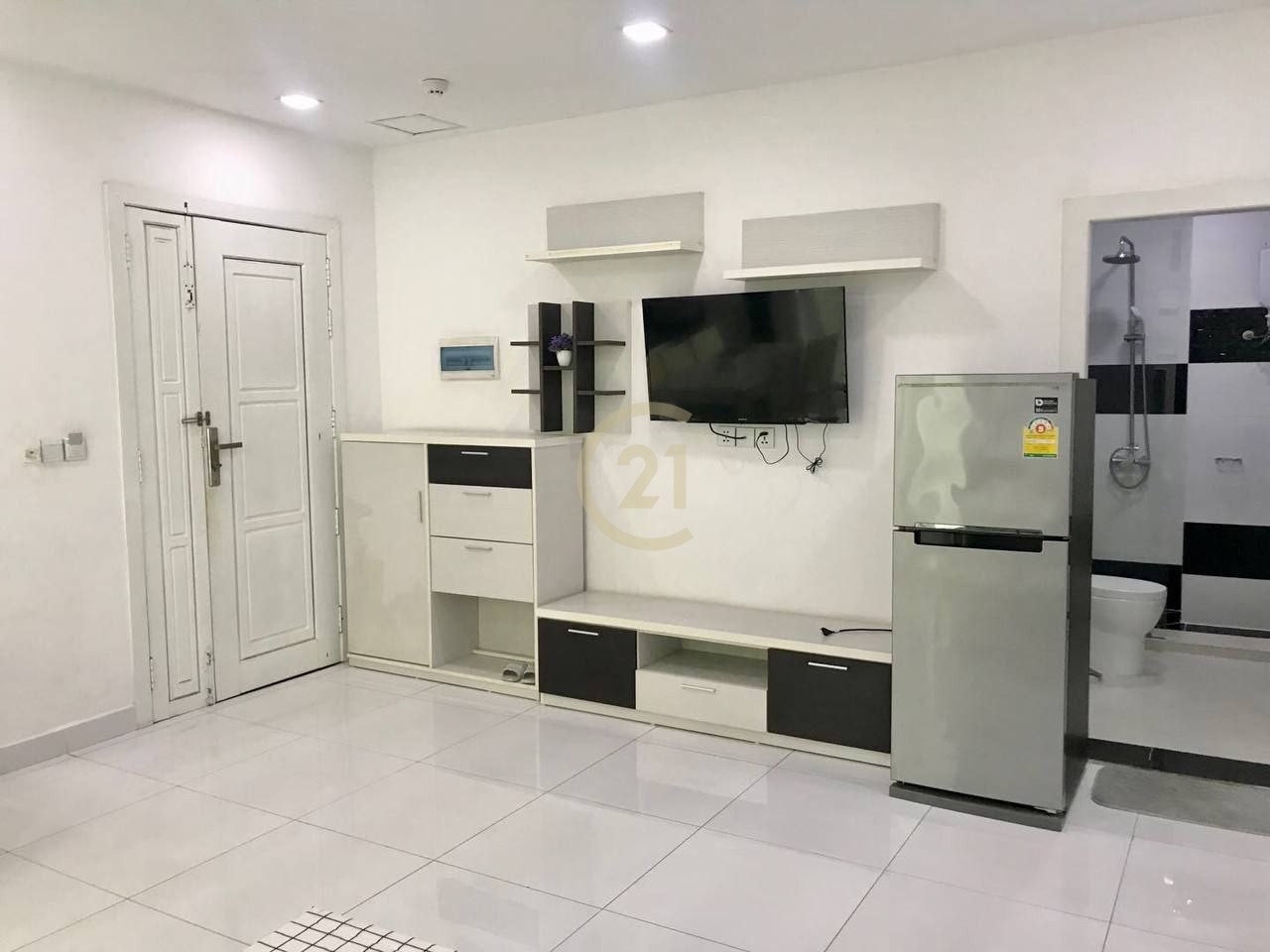 Modern 2 Bedroom for rent at TTP