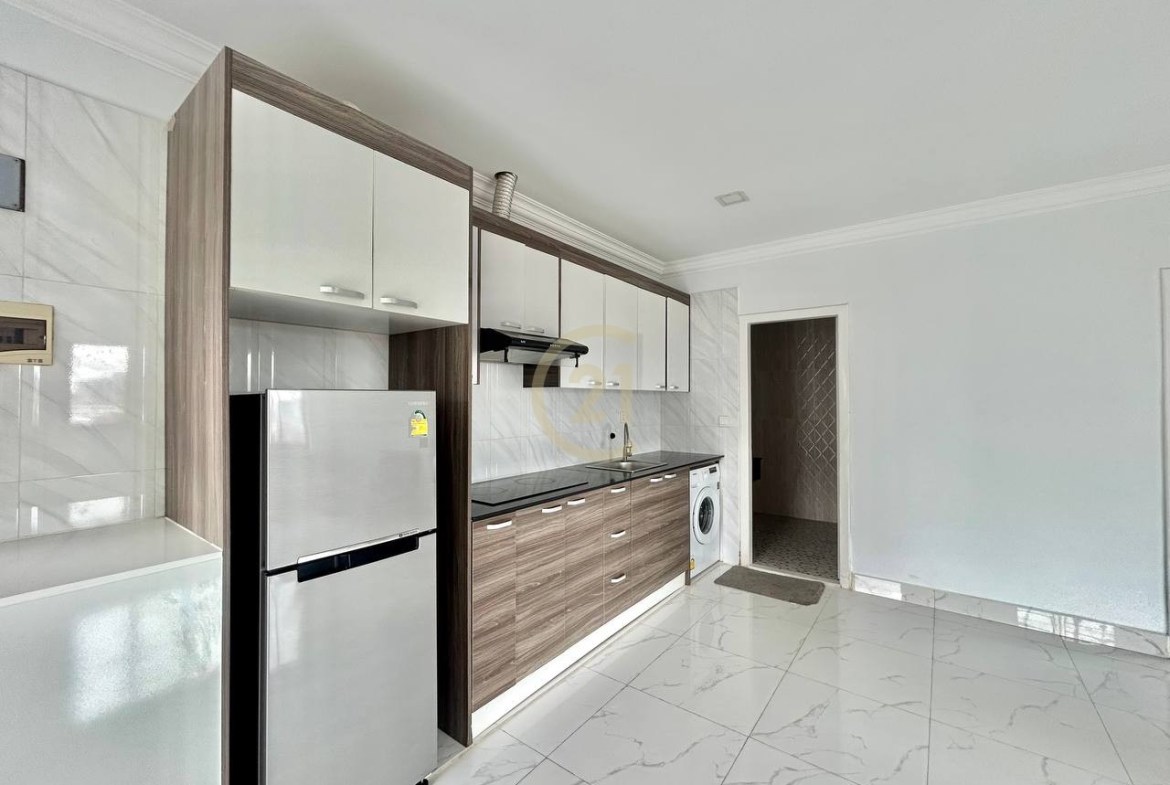 1 Bedroom For Rent At Psar Derm Thkov