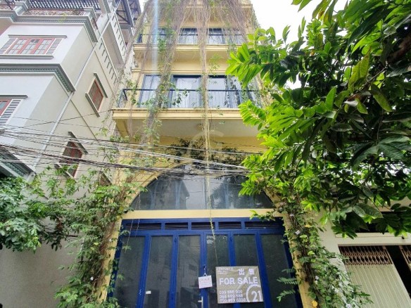 Building For SALE at BKK1