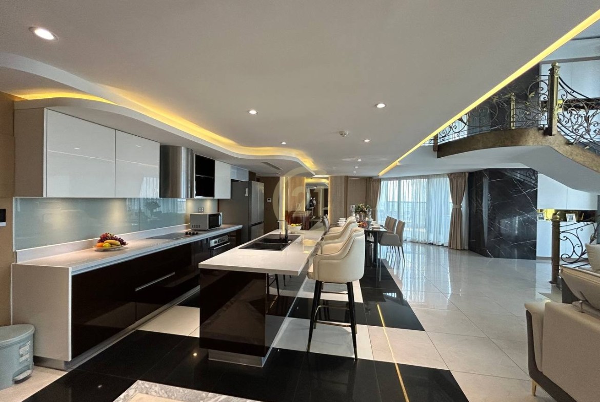 4 Bedroom For Rent At Tonle Bassac