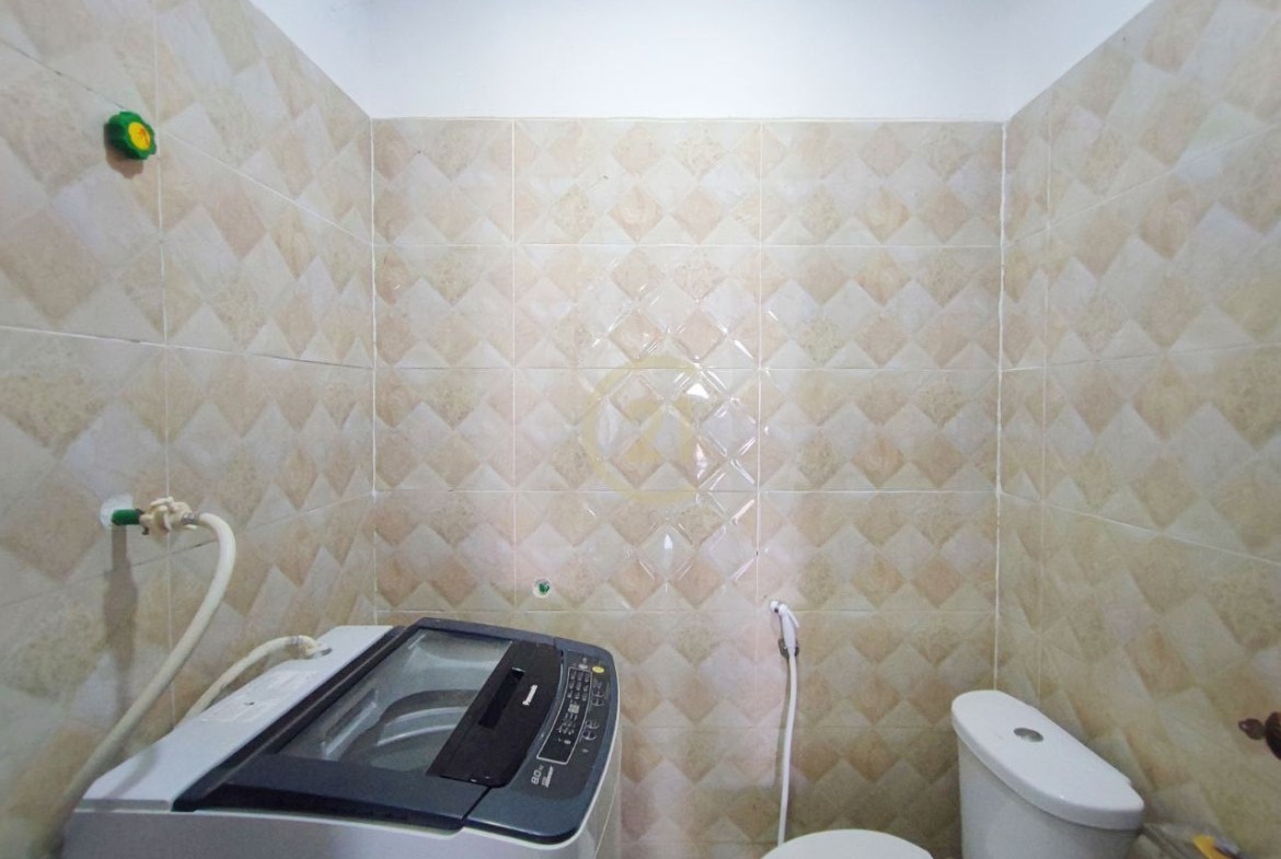 2 Bedroom For Rent At Toul Tompung