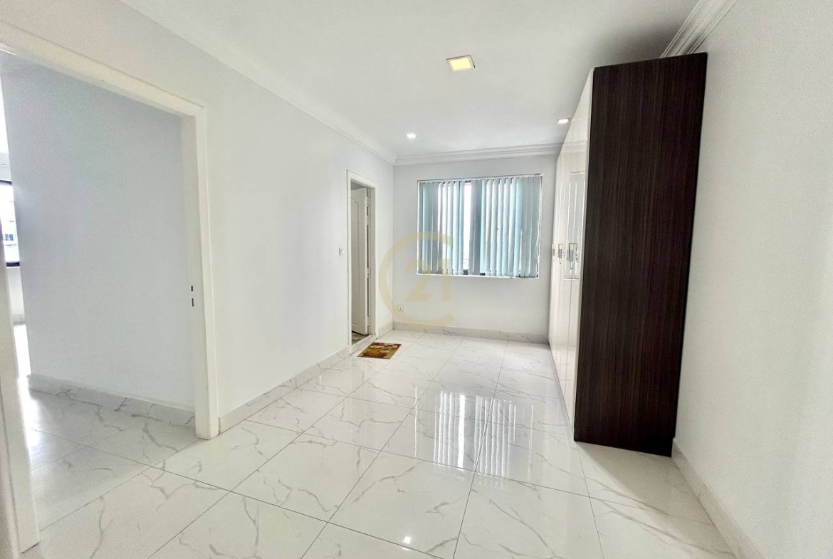 Pent House For Rent At Psar Derm Thkov