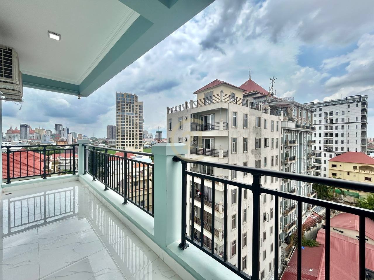 1 Bedroom Apartment for rent at Derm Thkov